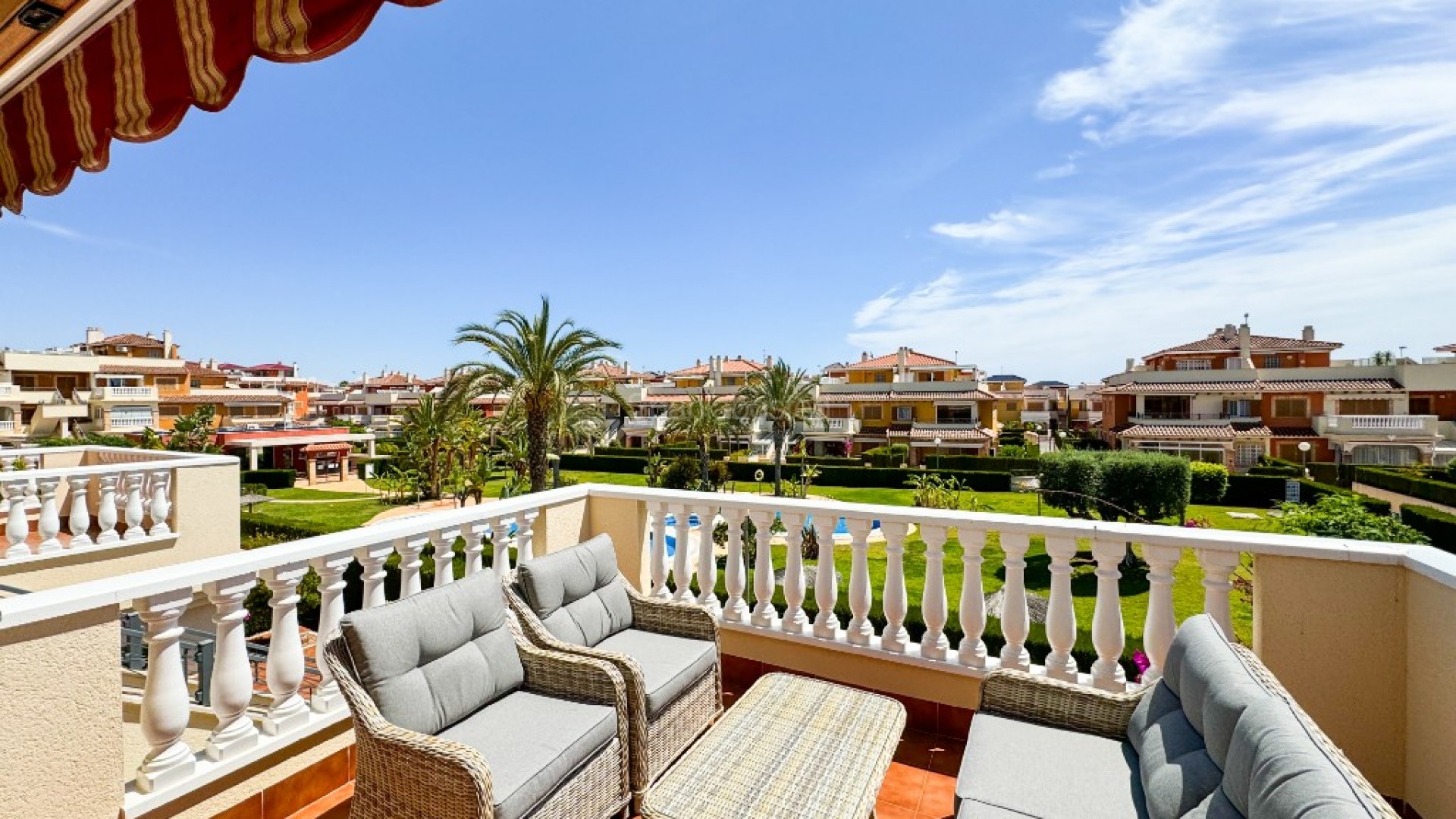 Alquiler a corto plazo - Apartamento -
Playa Flamenca - Zeniamar