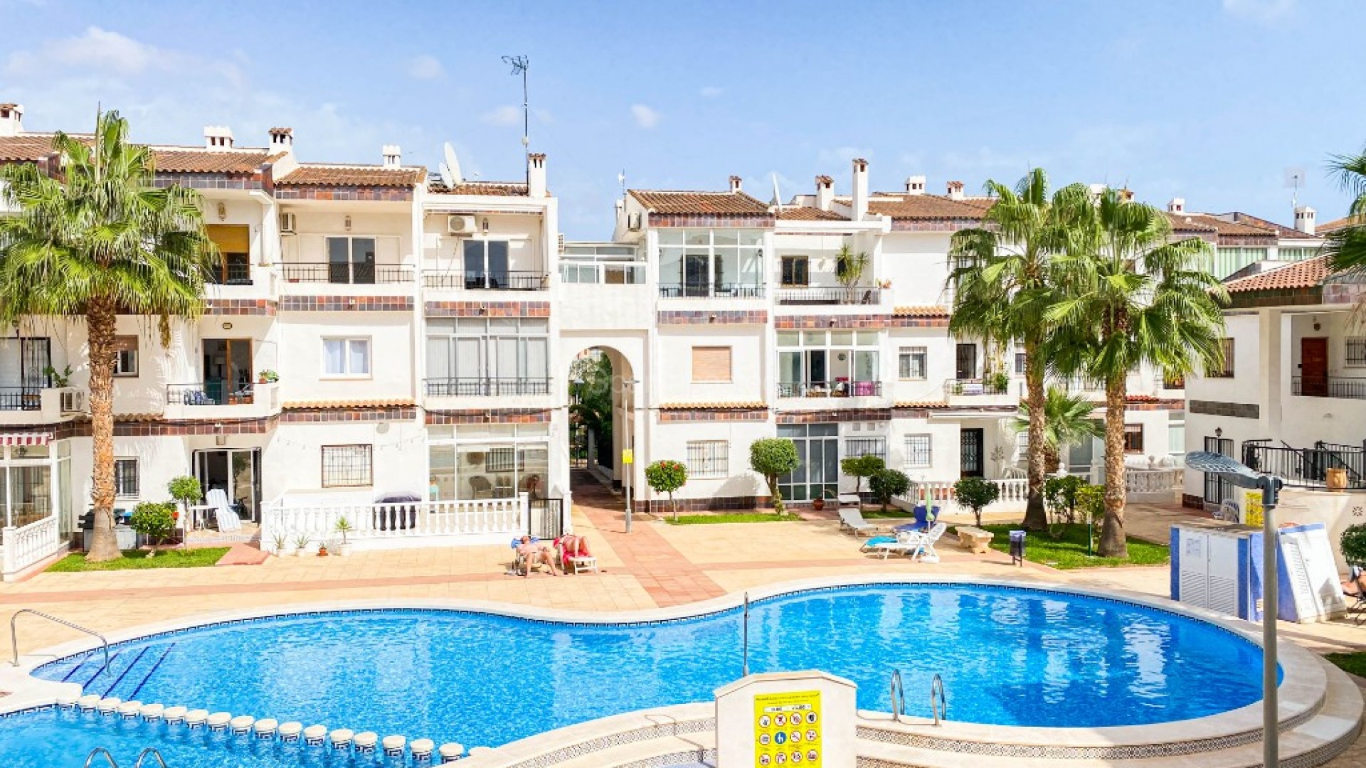 Alquiler a corto plazo - Apartamento -
Punta Prima - Cala Dorada