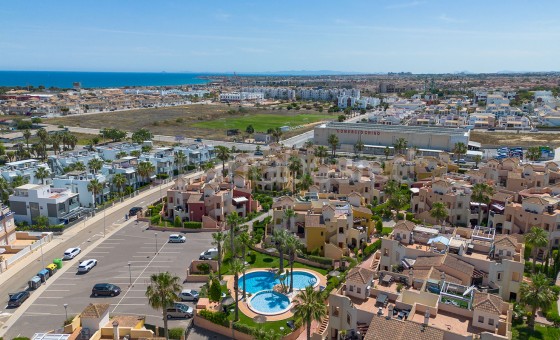 Apartamento - Segunda mano - Torrevieja - Los Altos