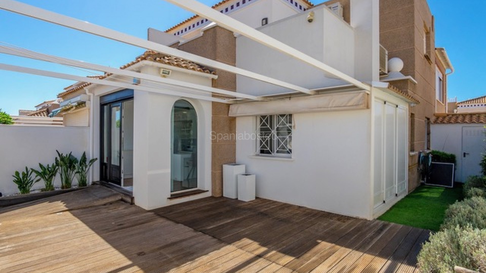 Bruktbolig - Kommersiell -
Torrevieja