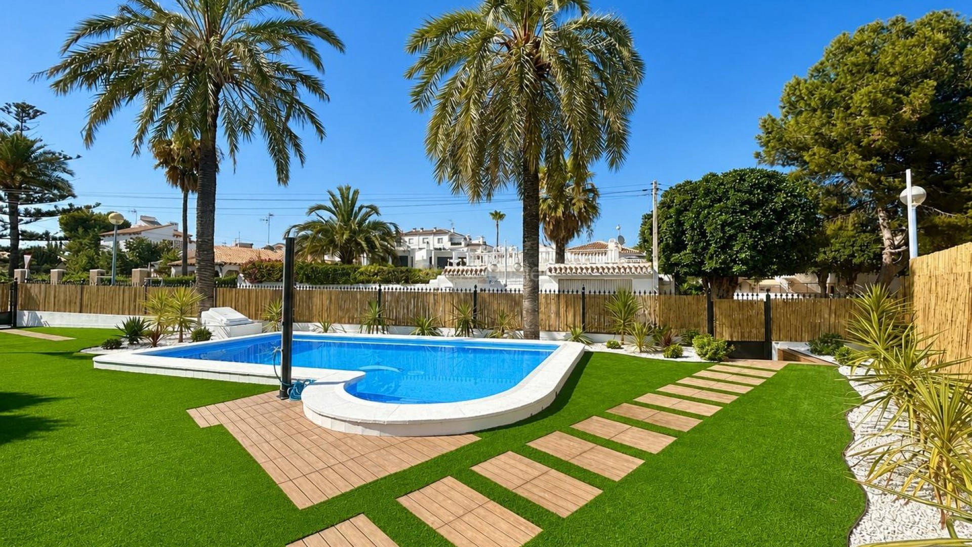 Bruktbolig -  -
Orihuela Costa - Punta Prima