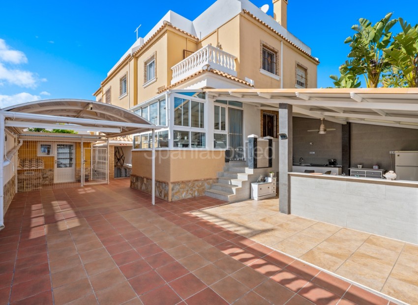 Bruktbolig - Rekkehus -
Ciudad Quesada - Rojales - Lo Marabú