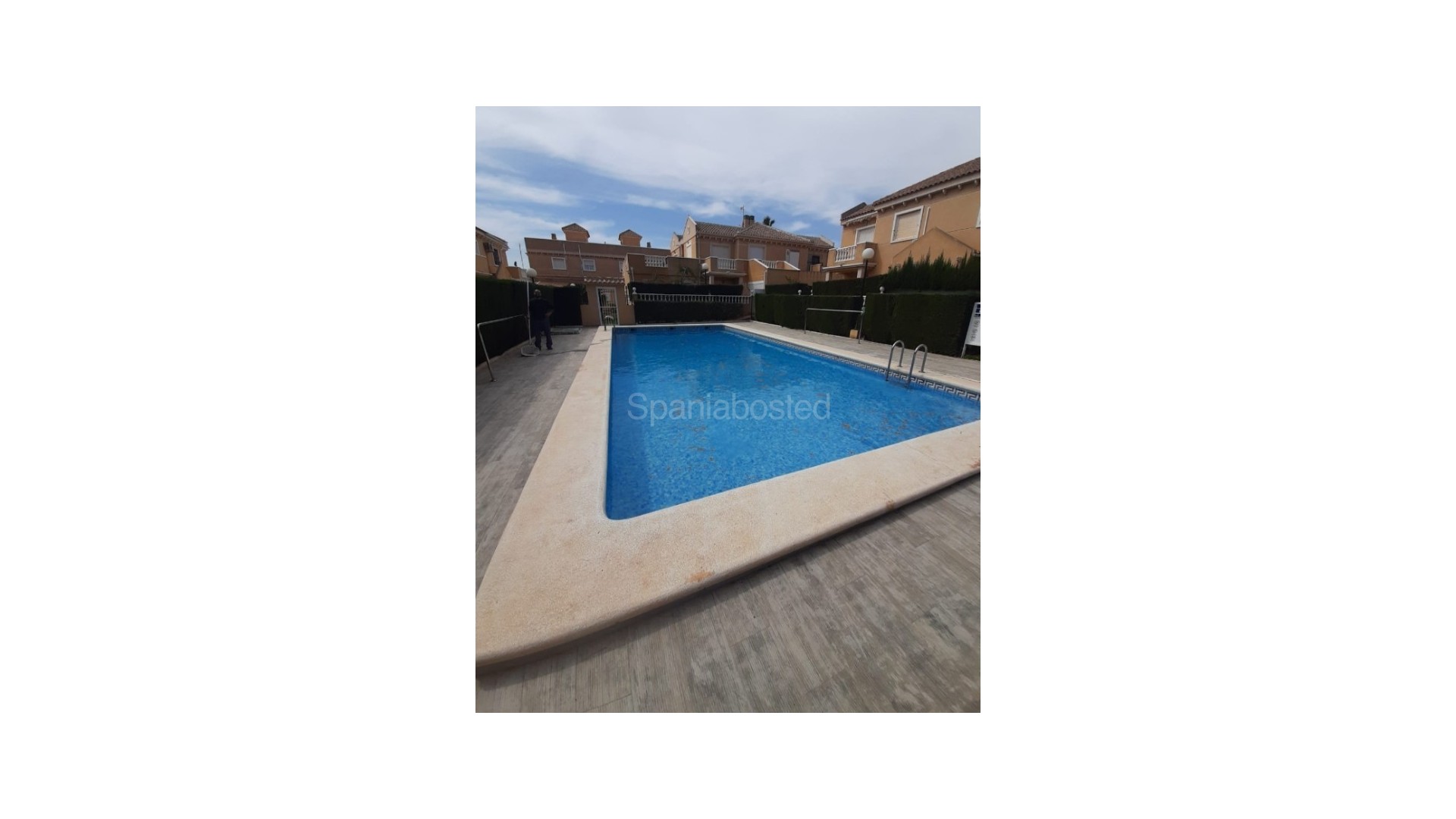 Bruktbolig - Rekkehus -
La Mata