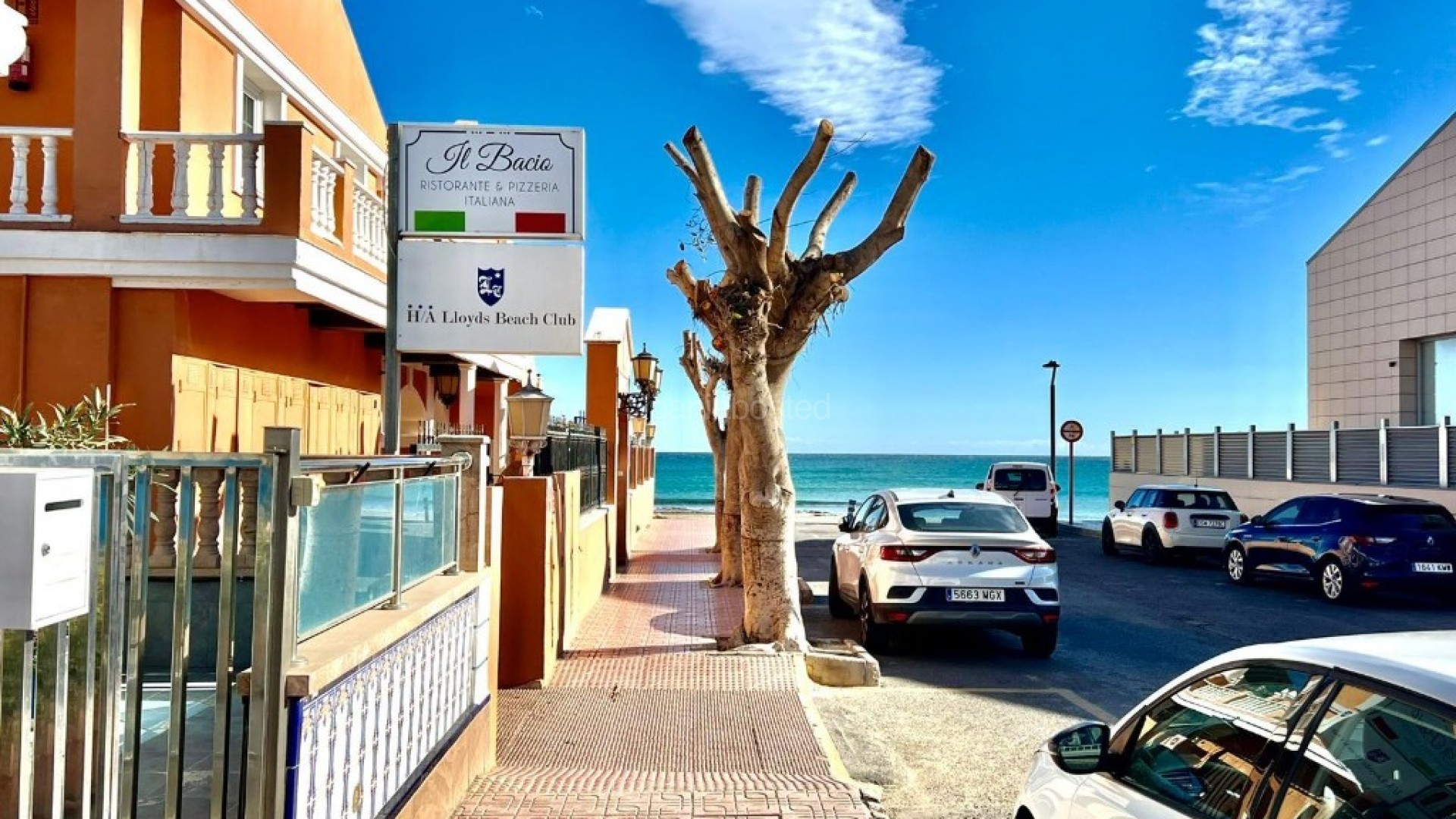 Bruktbolig - Rekkehus -
La Mata