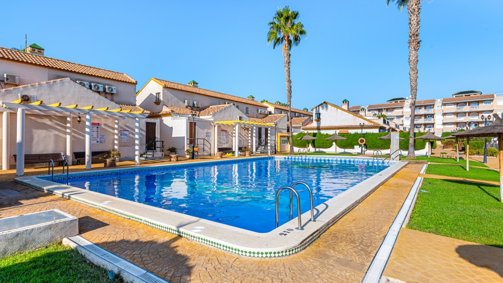 Bruktbolig - Rekkehus -
Orihuela Costa - Cabo Roig