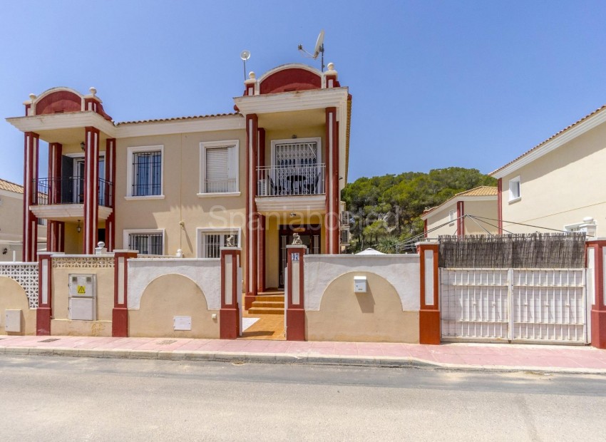 Bruktbolig - Rekkehus -
Orihuela Costa - Campoamor