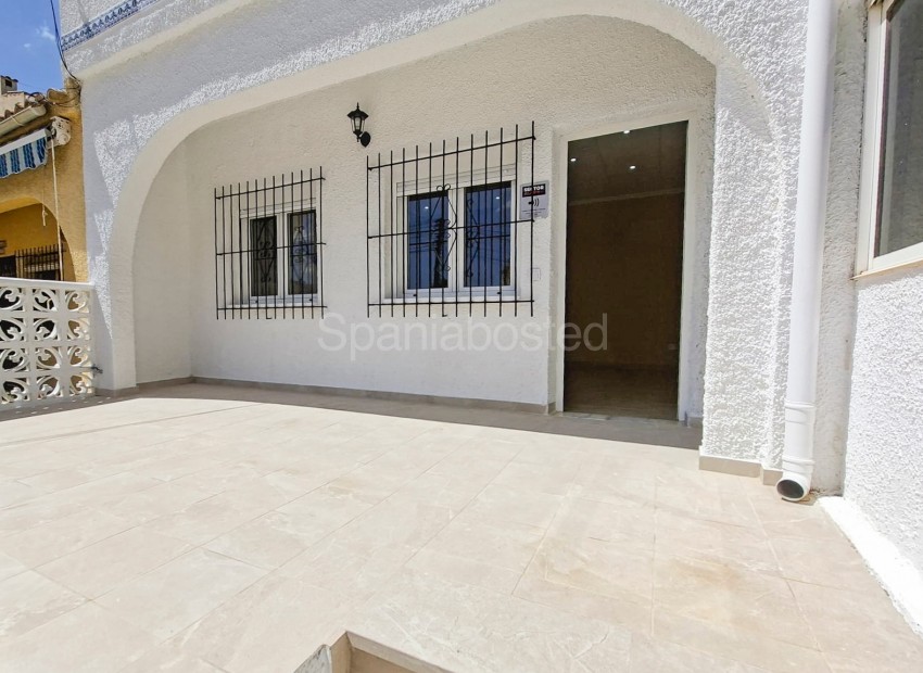 Bruktbolig - Rekkehus -
San Fulgencio - Urb. La Marina