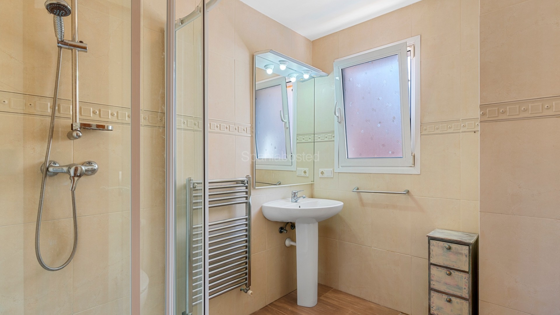 Bruktbolig - Villa -
Alfas del Pí