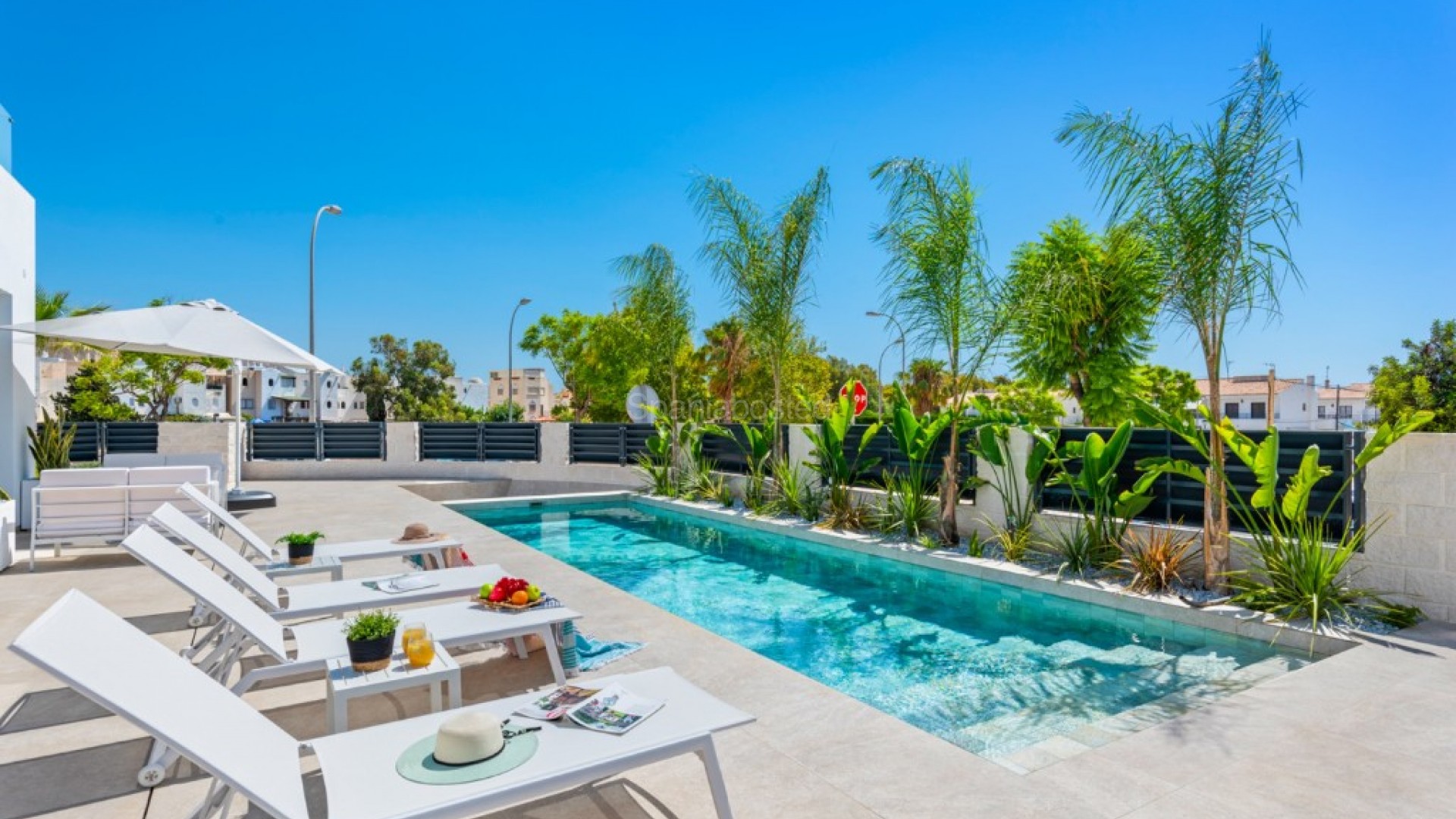 Bruktbolig - Villa -
Alicante - El Campello