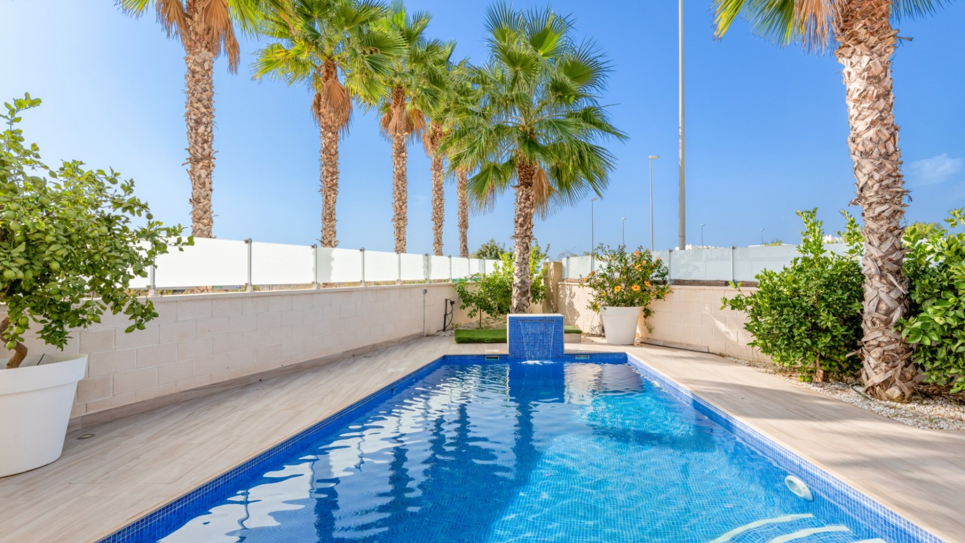 Bruktbolig - Villa -
Alicante - Lomas de Cabo Roig