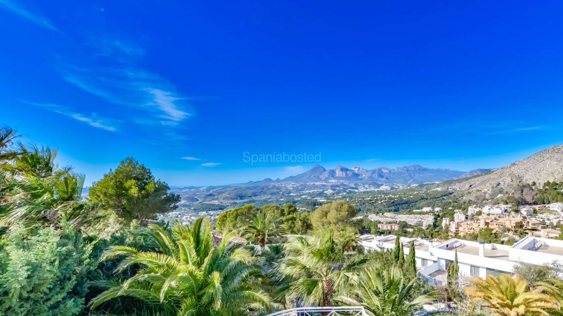 Bruktbolig - Villa -
Altea - Sierra de Altea