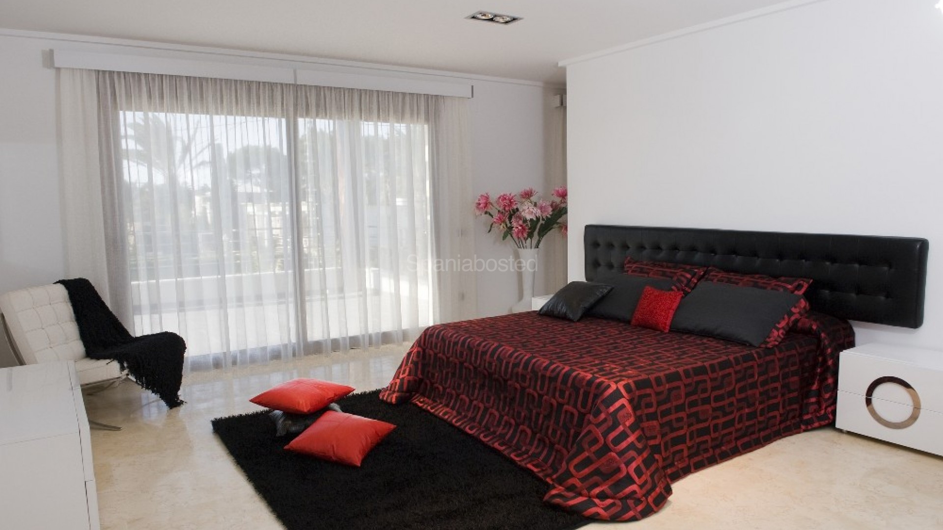 Bruktbolig - Villa -
Cabo Roig