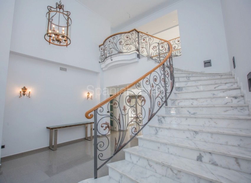 Bruktbolig - Villa -
Cabo Roig