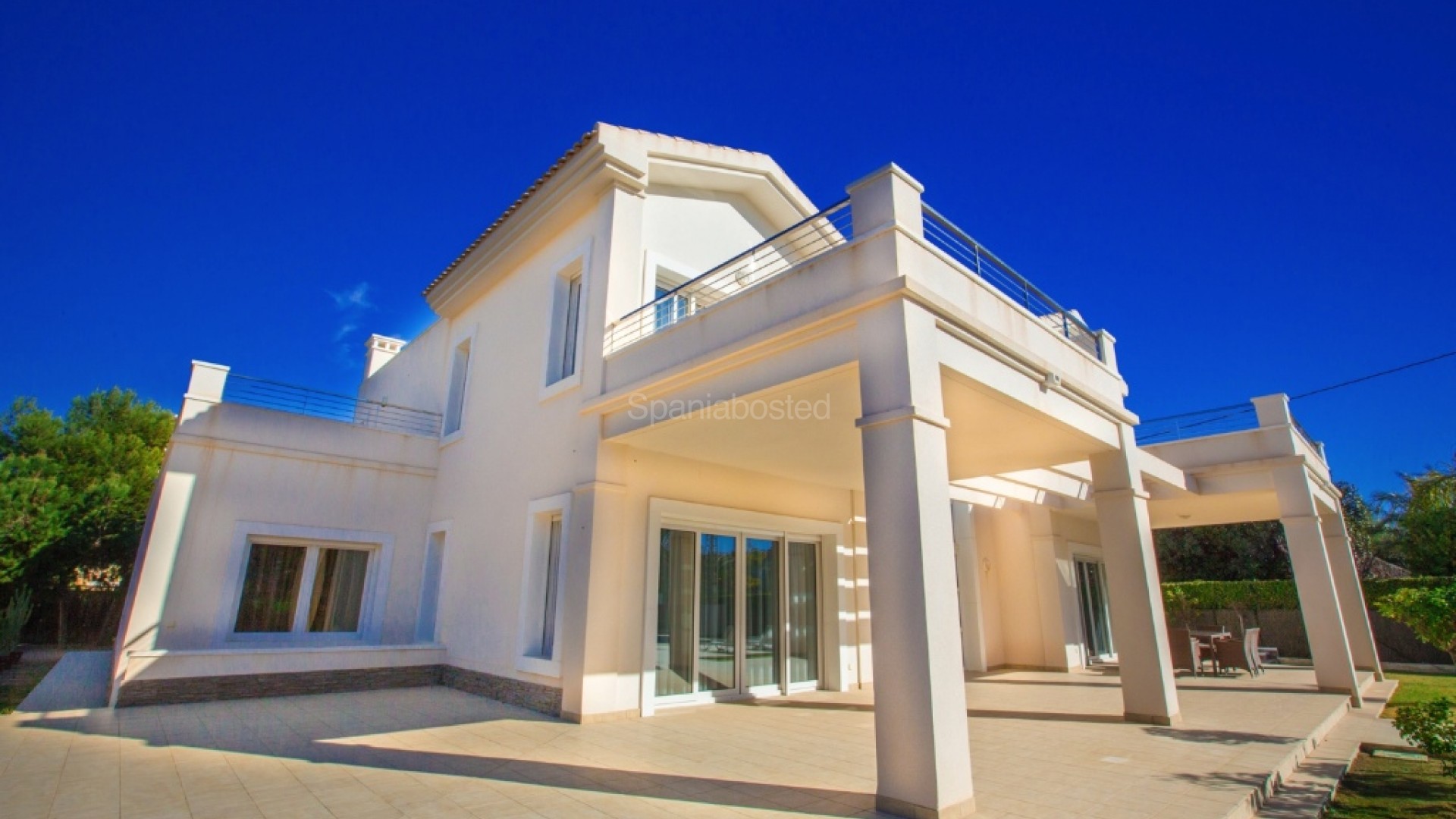 Bruktbolig - Villa -
Cabo Roig