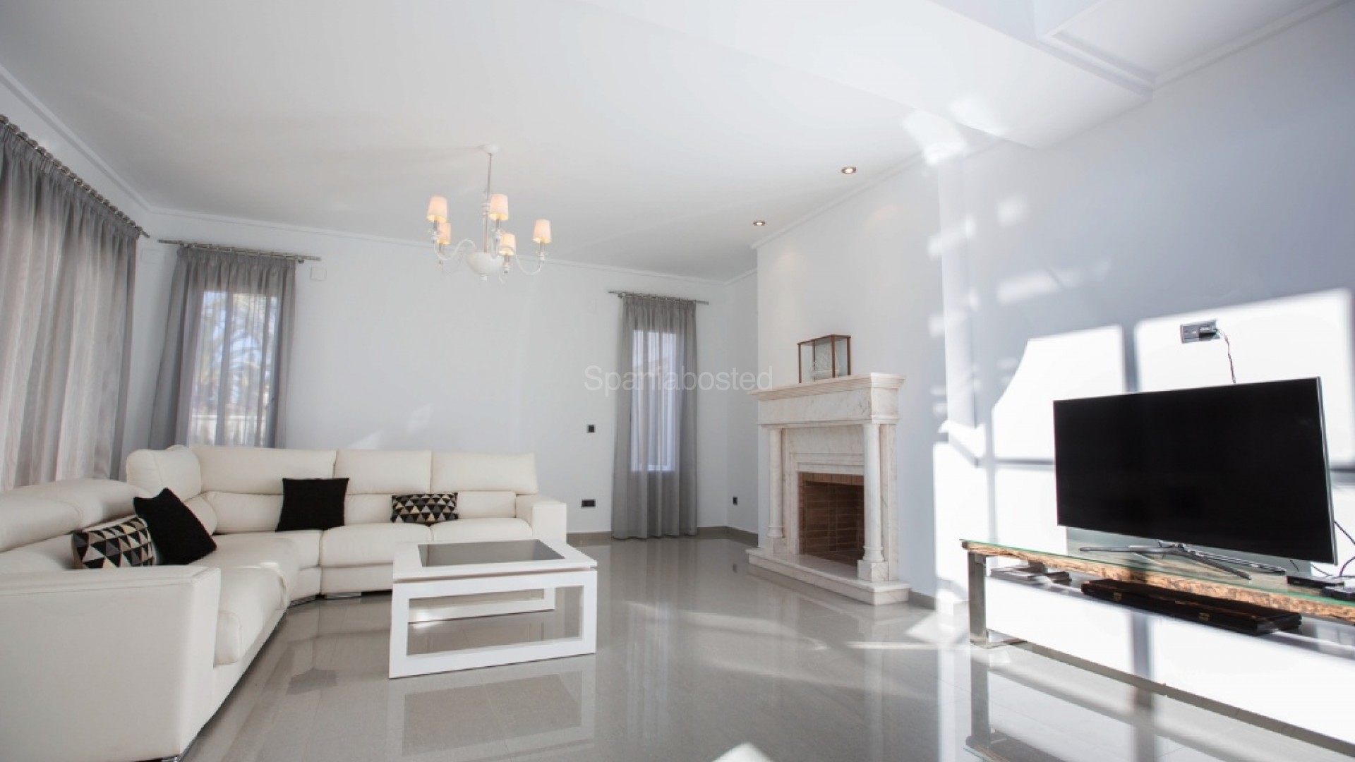 Bruktbolig - Villa -
Cabo Roig