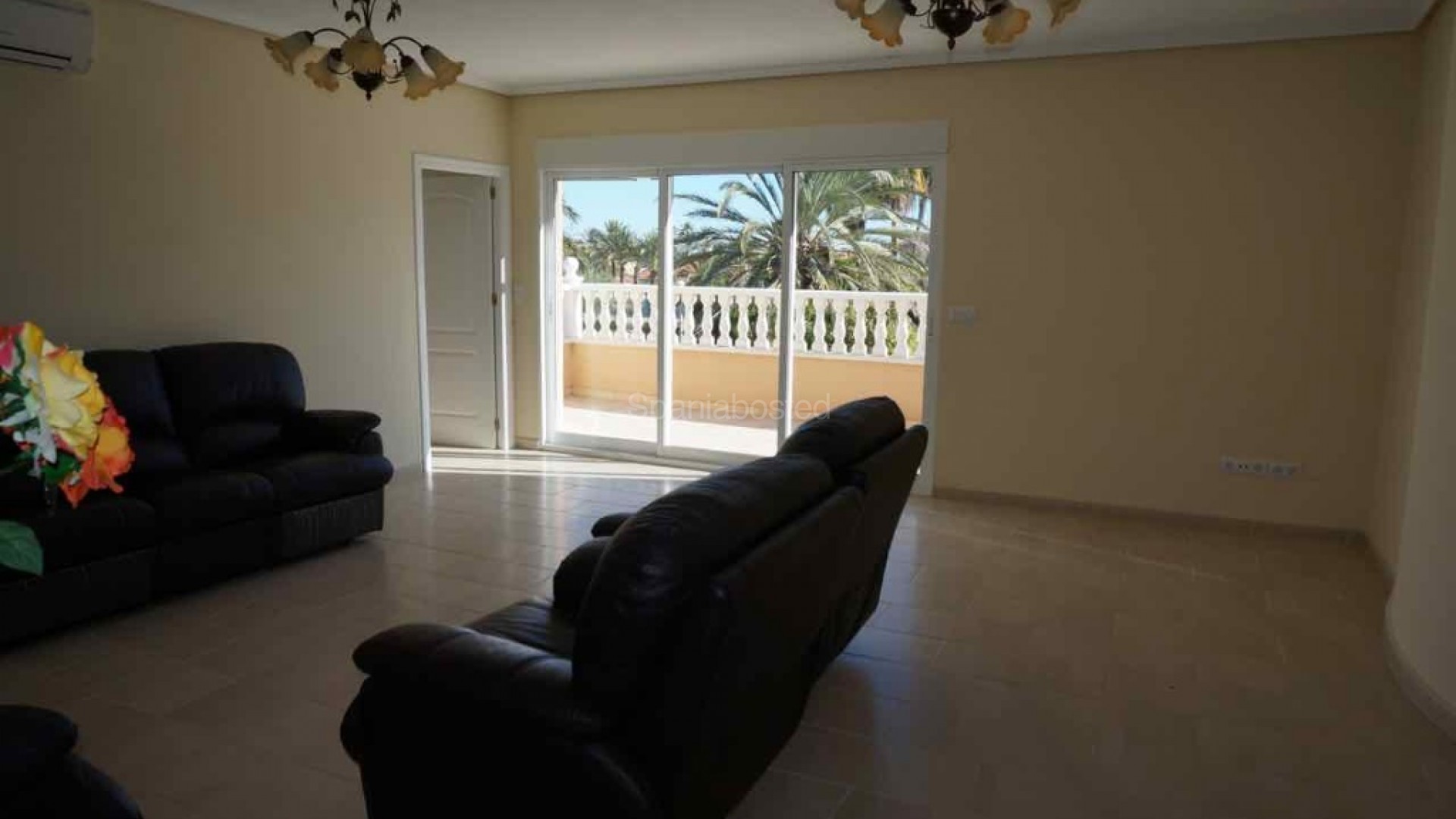 Bruktbolig - Villa -
Cabo Roig