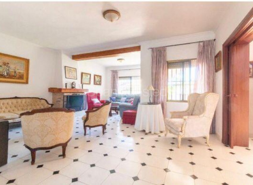 Bruktbolig - Villa -
Cabo Roig