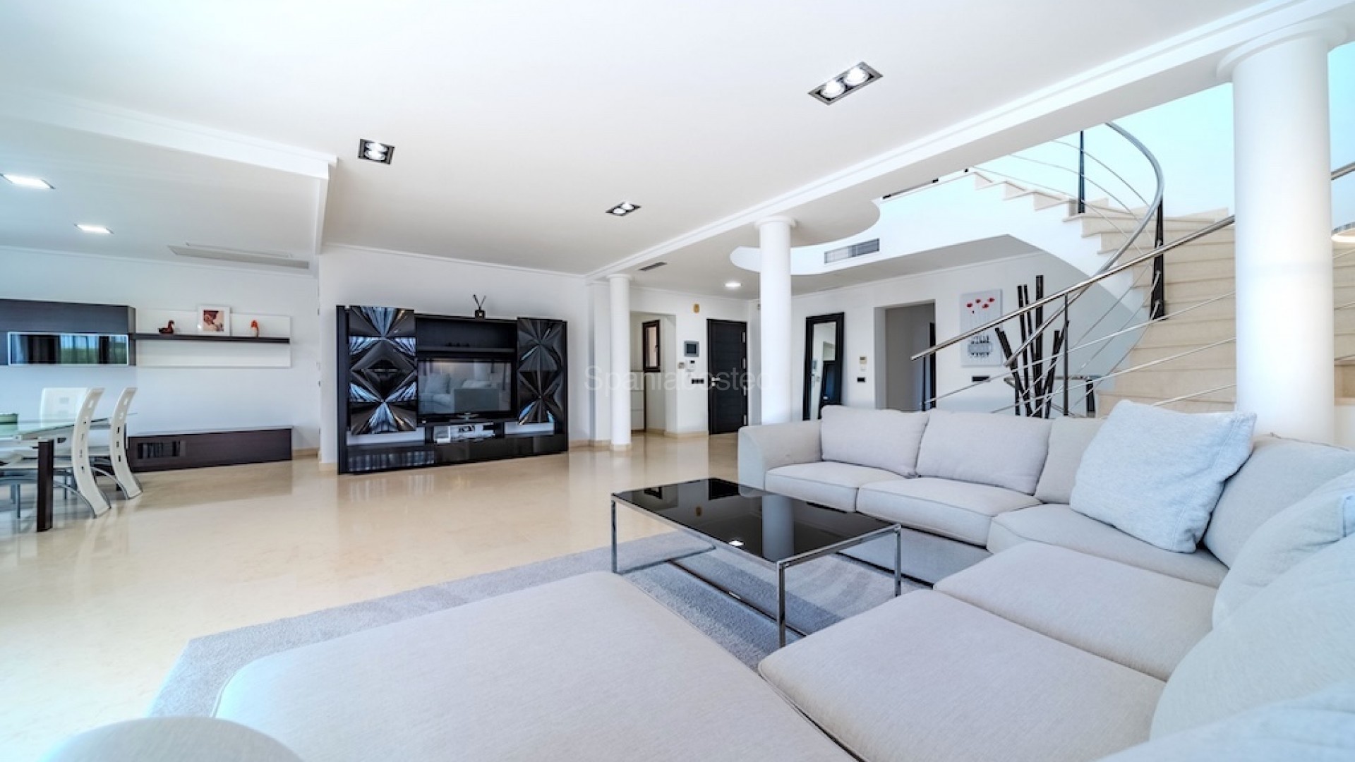 Bruktbolig - Villa -
Cabo Roig