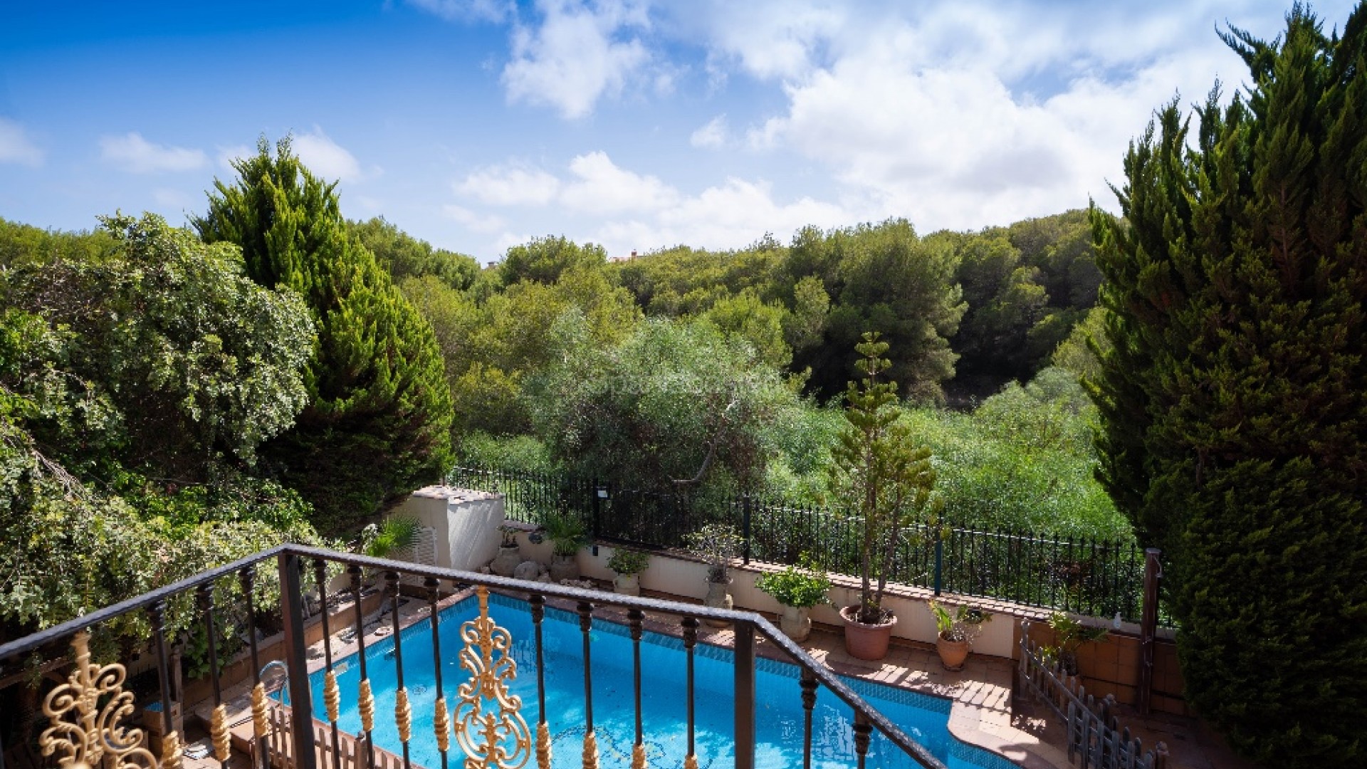 Bruktbolig - Villa -
Campoamor