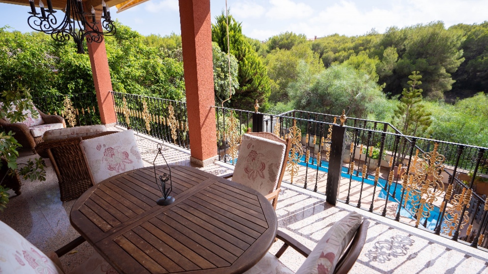 Bruktbolig - Villa -
Campoamor