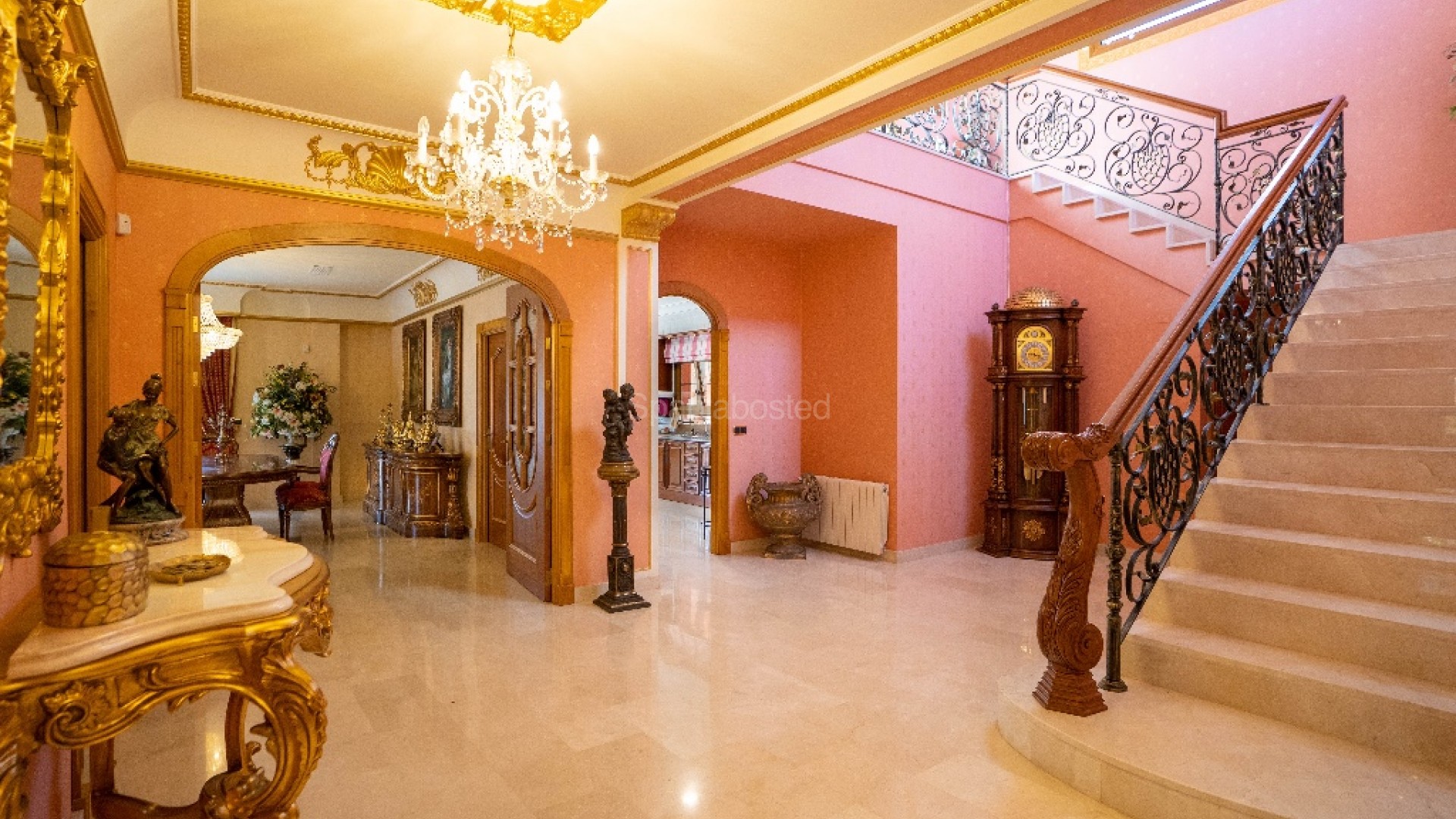 Bruktbolig - Villa -
Campoamor