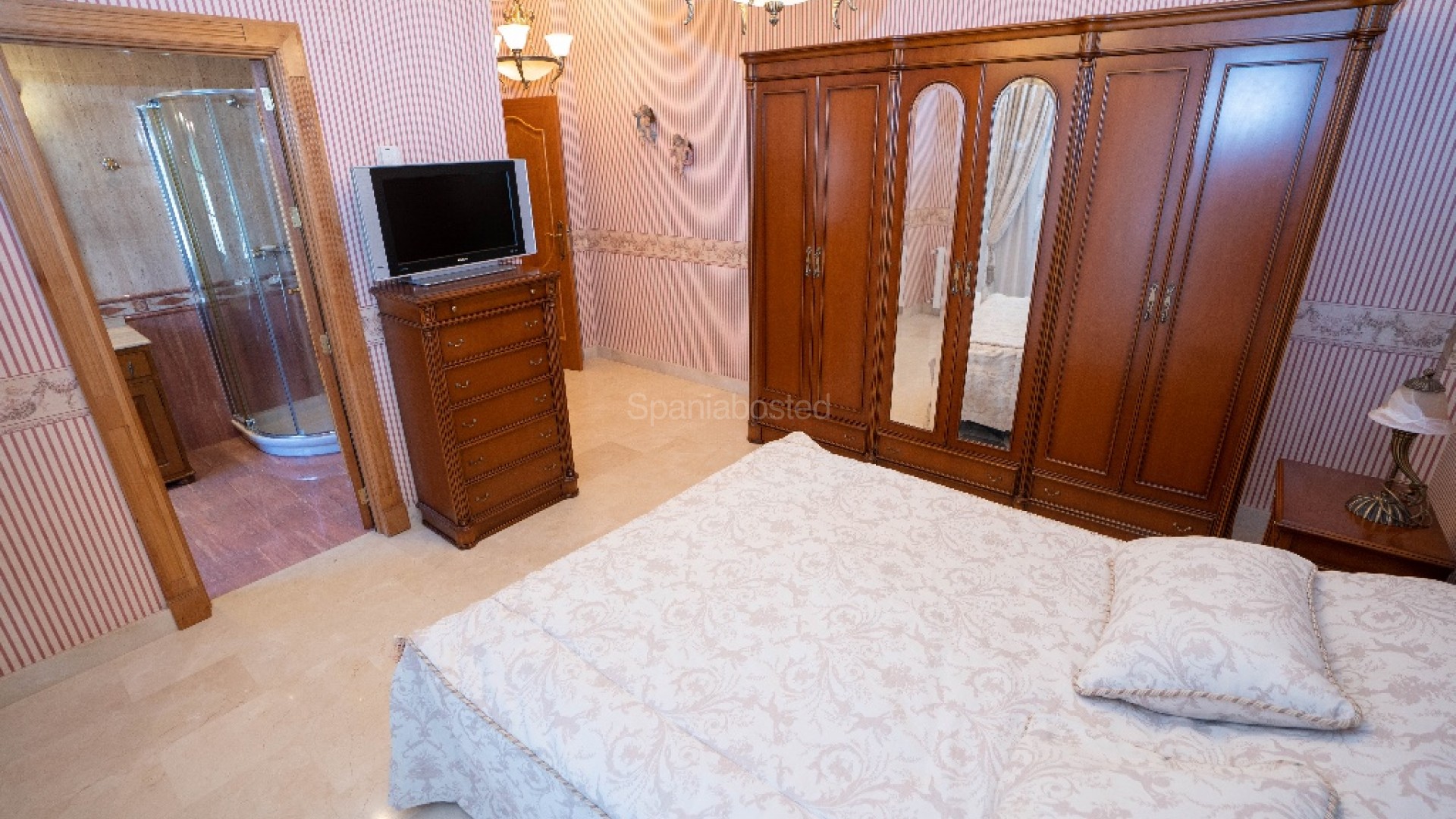 Bruktbolig - Villa -
Campoamor