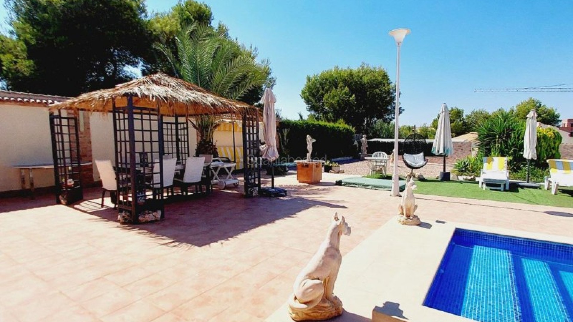 Bruktbolig - Villa -
Campoamor