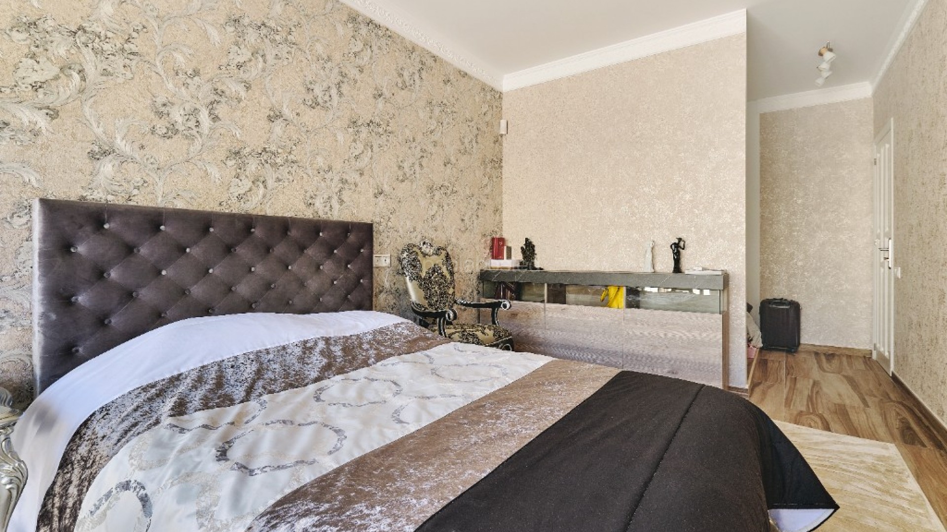 Bruktbolig - Villa -
Dehesa de Campoamor - Campoamor