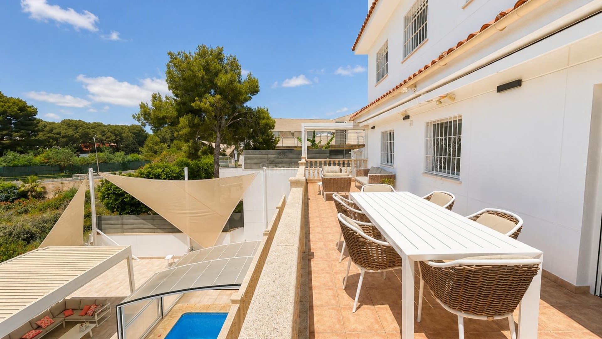 Bruktbolig - Villa -
Dehesa de Campoamor - Campoamor