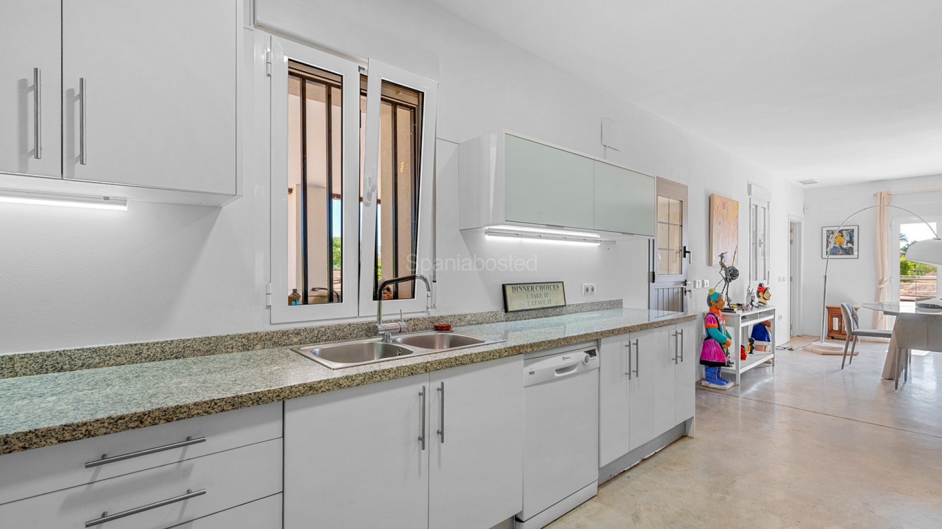 Bruktbolig - Villa -
Elche/Elx