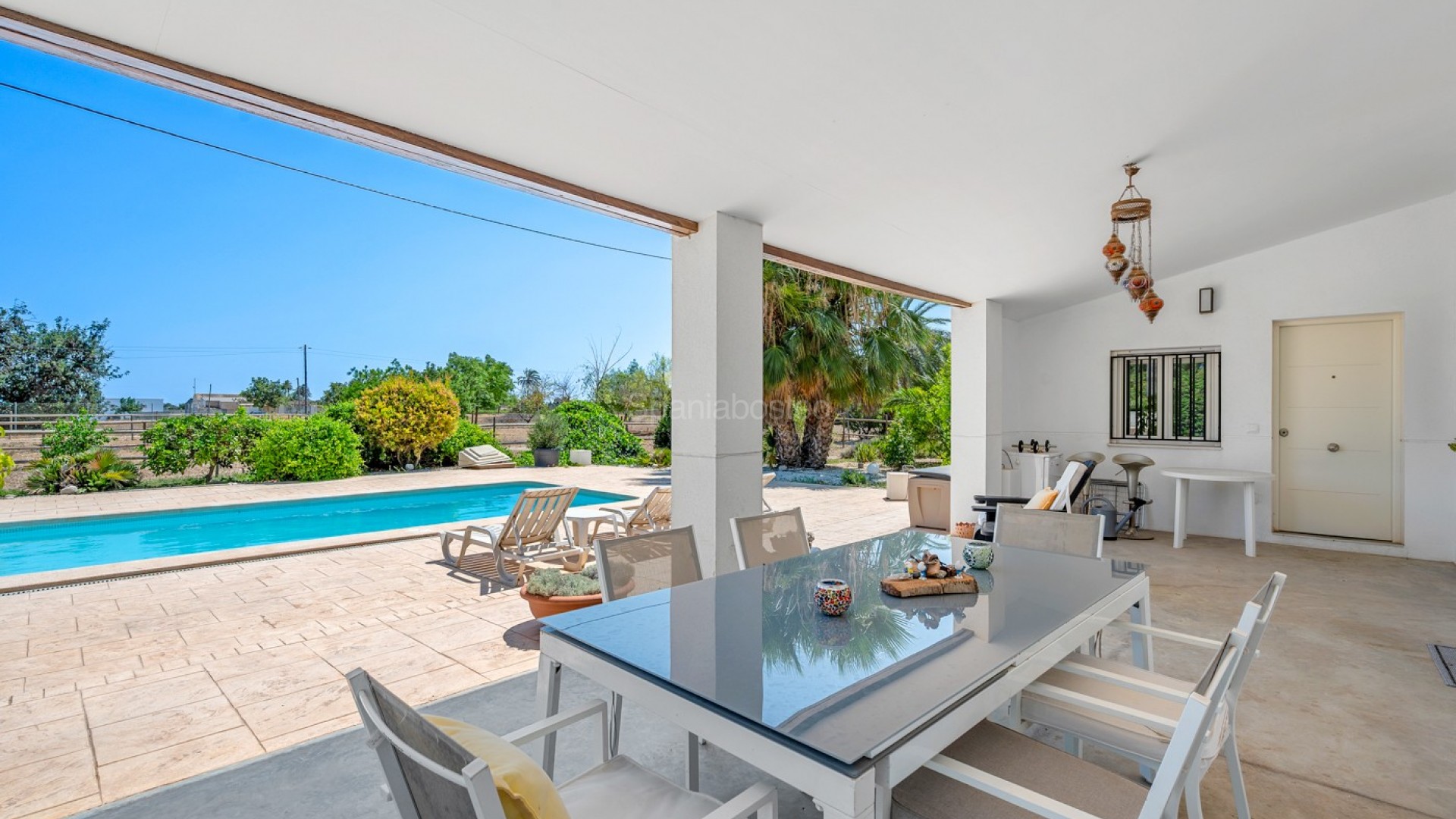 Bruktbolig - Villa -
Elche/Elx