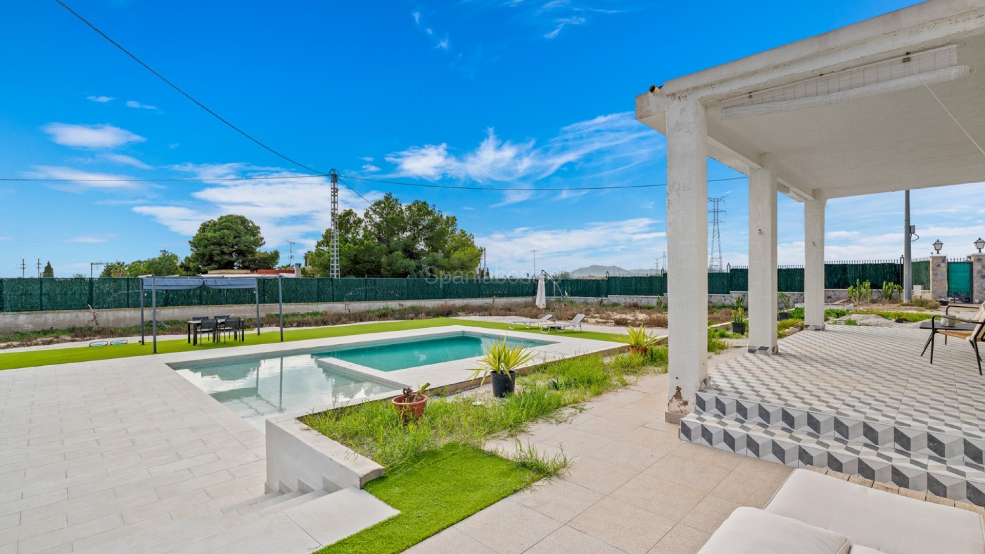 Bruktbolig - Villa -
Elche/Elx