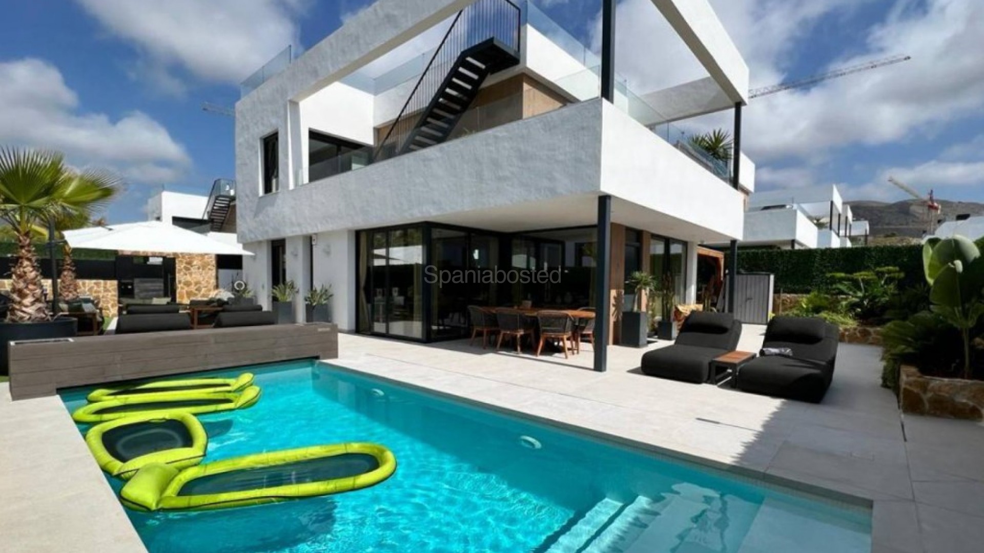 Bruktbolig - Villa -
Finestrat