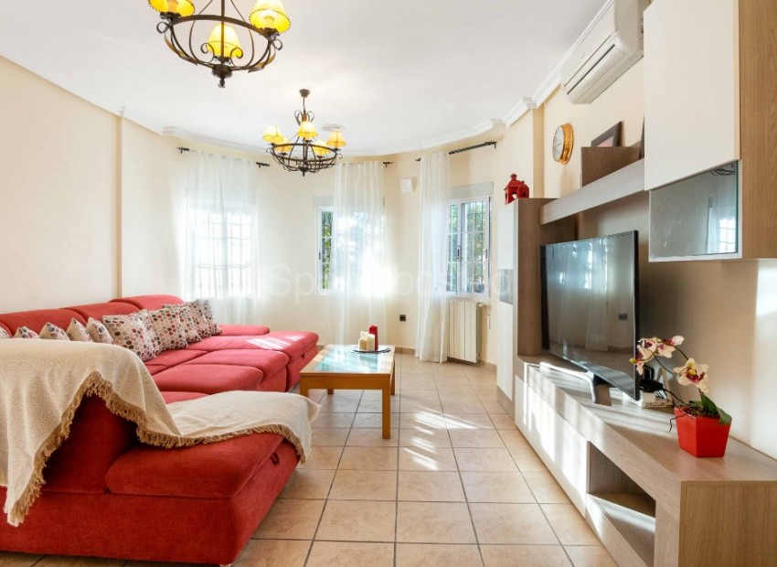 Bruktbolig - Villa -
La Florida