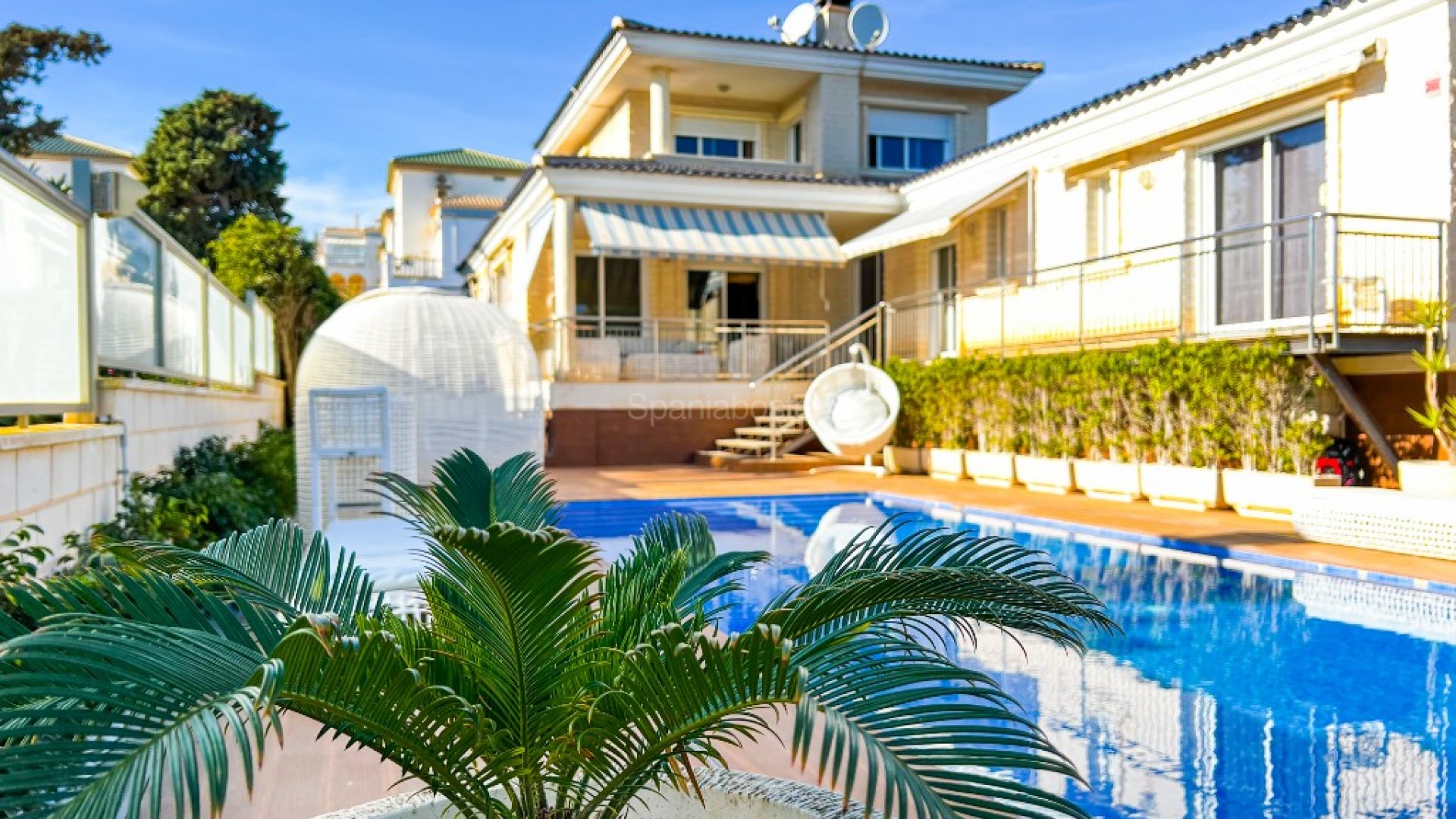 Bruktbolig - Villa -
La Mata