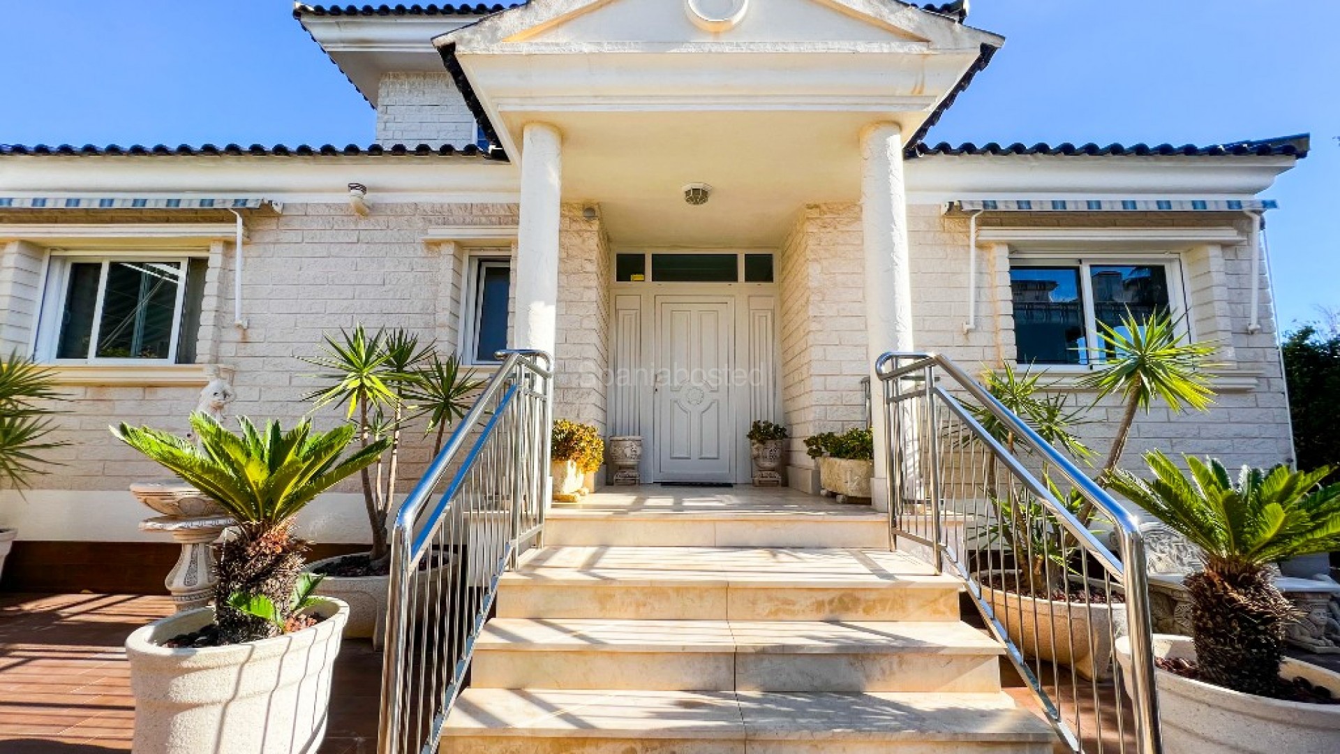 Bruktbolig - Villa -
La Mata