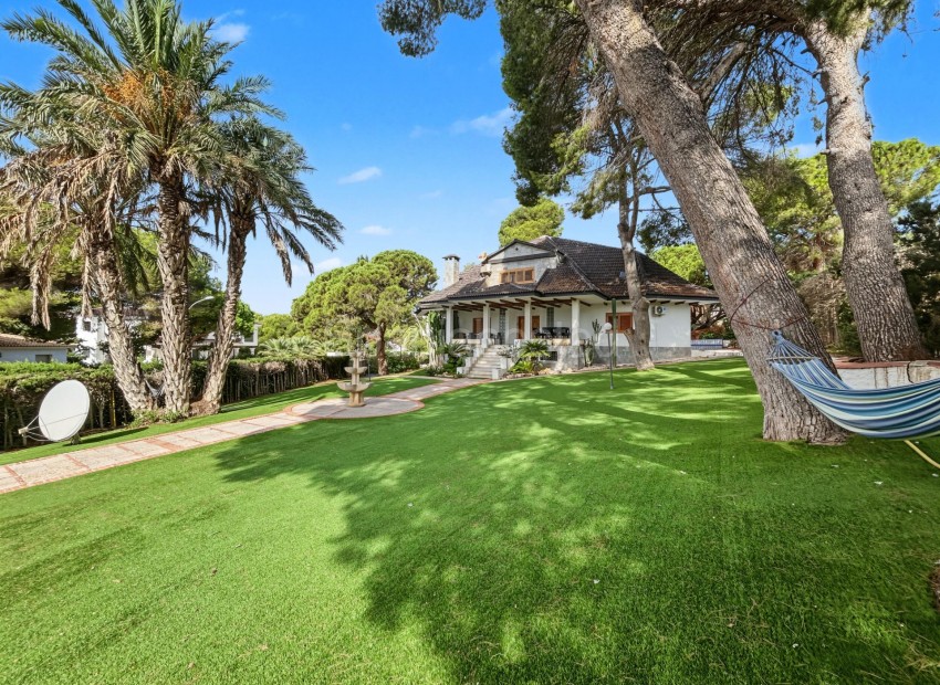 Bruktbolig - Villa -
Orihuela Costa - Campoamor