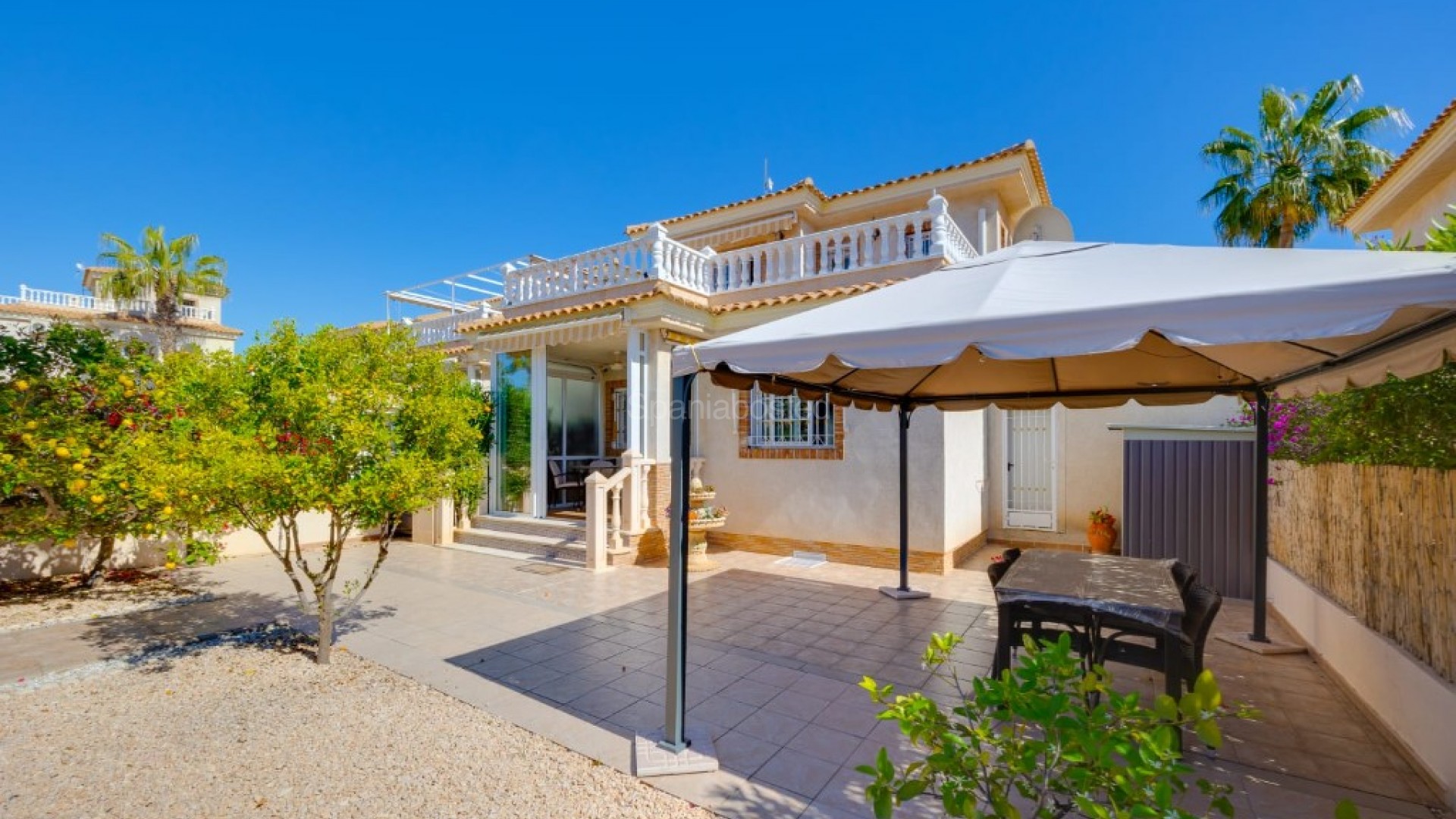 Bruktbolig - Villa -
Orihuela Costa - La Zenia