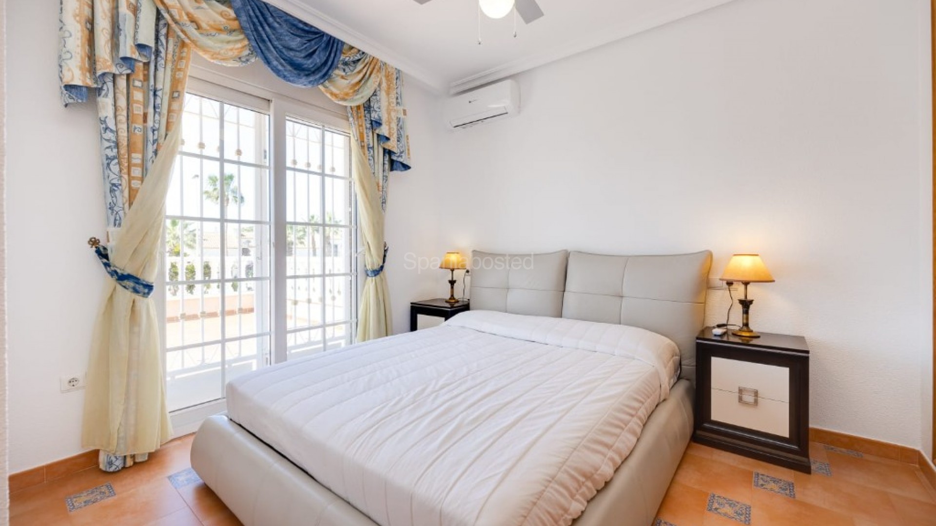 Bruktbolig - Villa -
Orihuela Costa - La Zenia