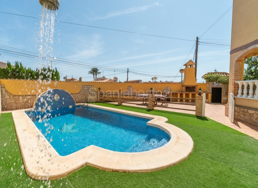 Bruktbolig - Villa -
Orihuela Costa - Playa Flamenca