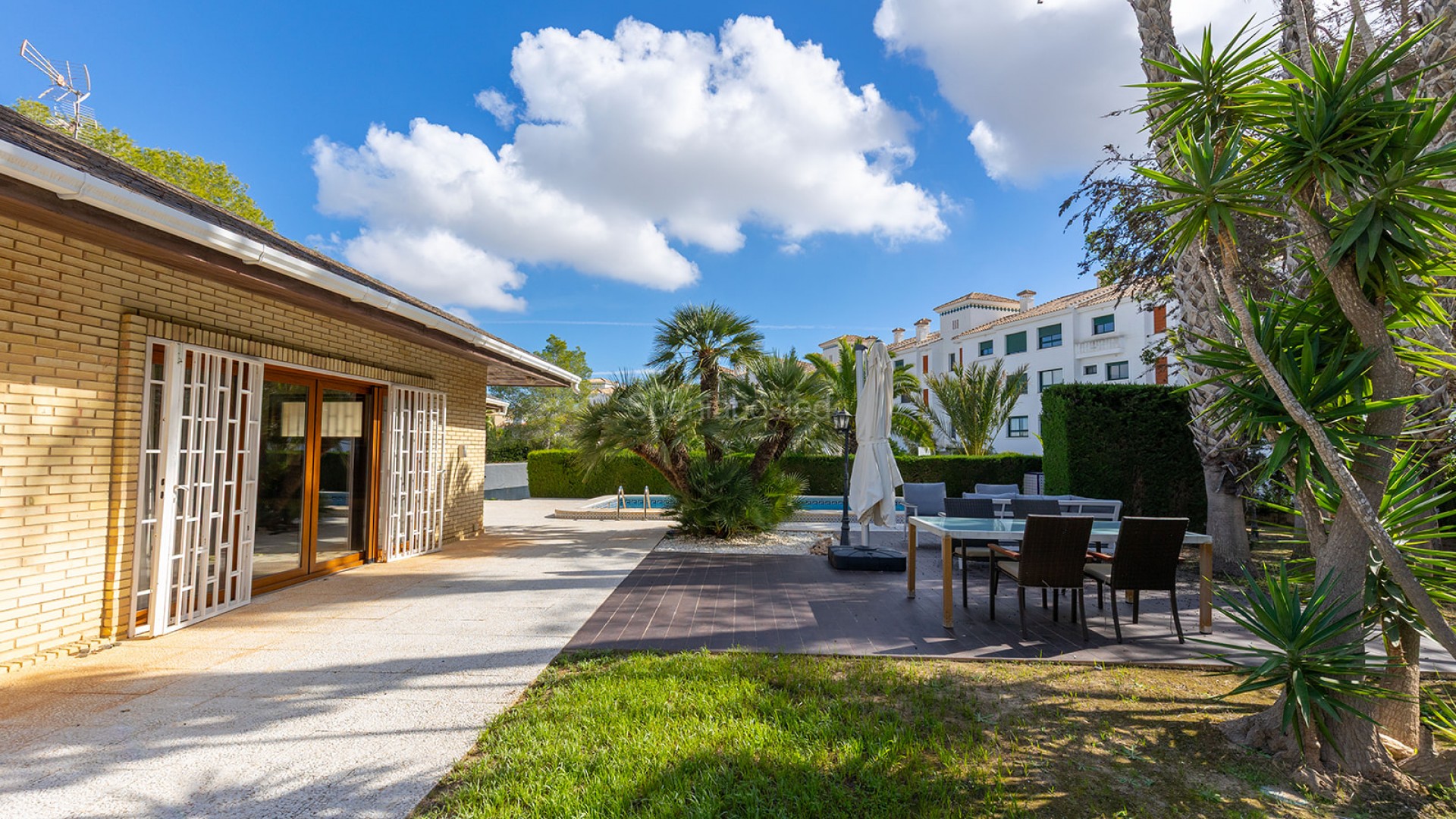 Bruktbolig - Villa -
Orihuela Costa - Villamartin