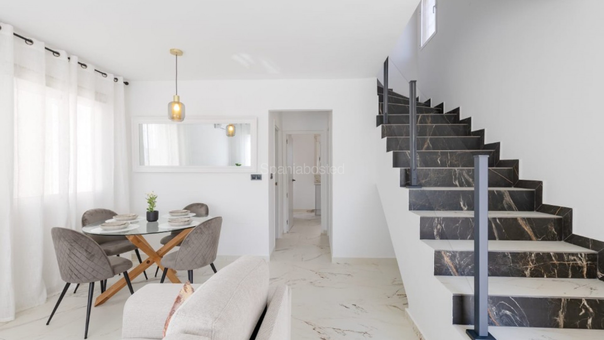 Bruktbolig - Villa -
Orihuela Costa - Villamartin