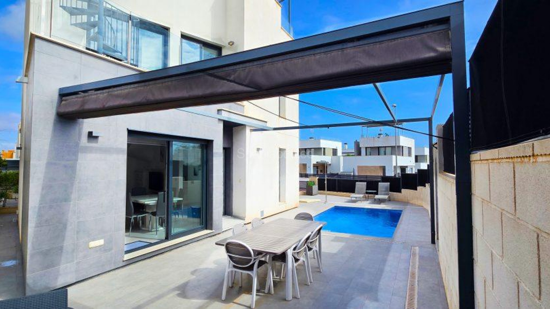 Bruktbolig - Villa -
Orihuela Costa - Villamartin