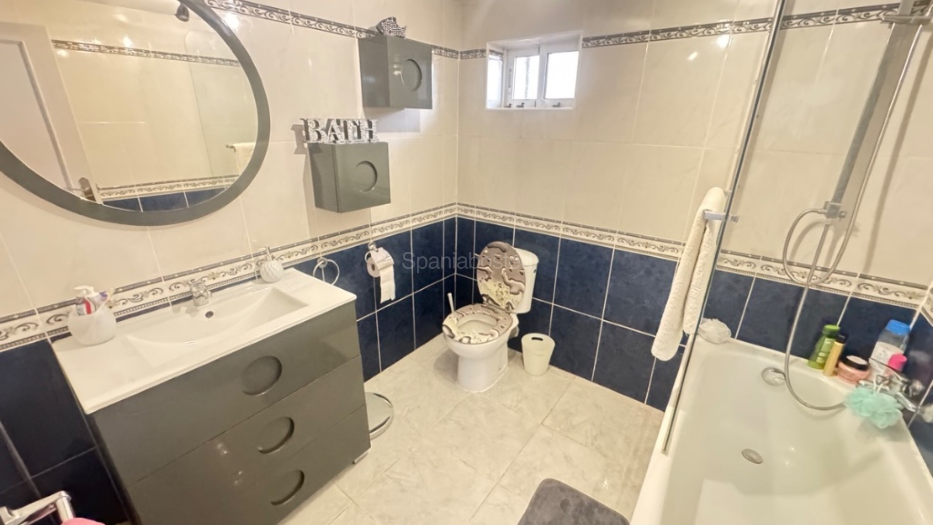 Bruktbolig - Villa -
Orihuela Costa - Villamartin