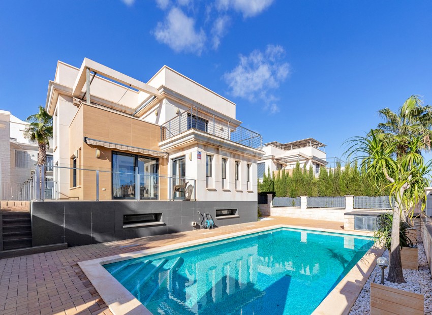 Bruktbolig - Villa -
Orihuela Costa