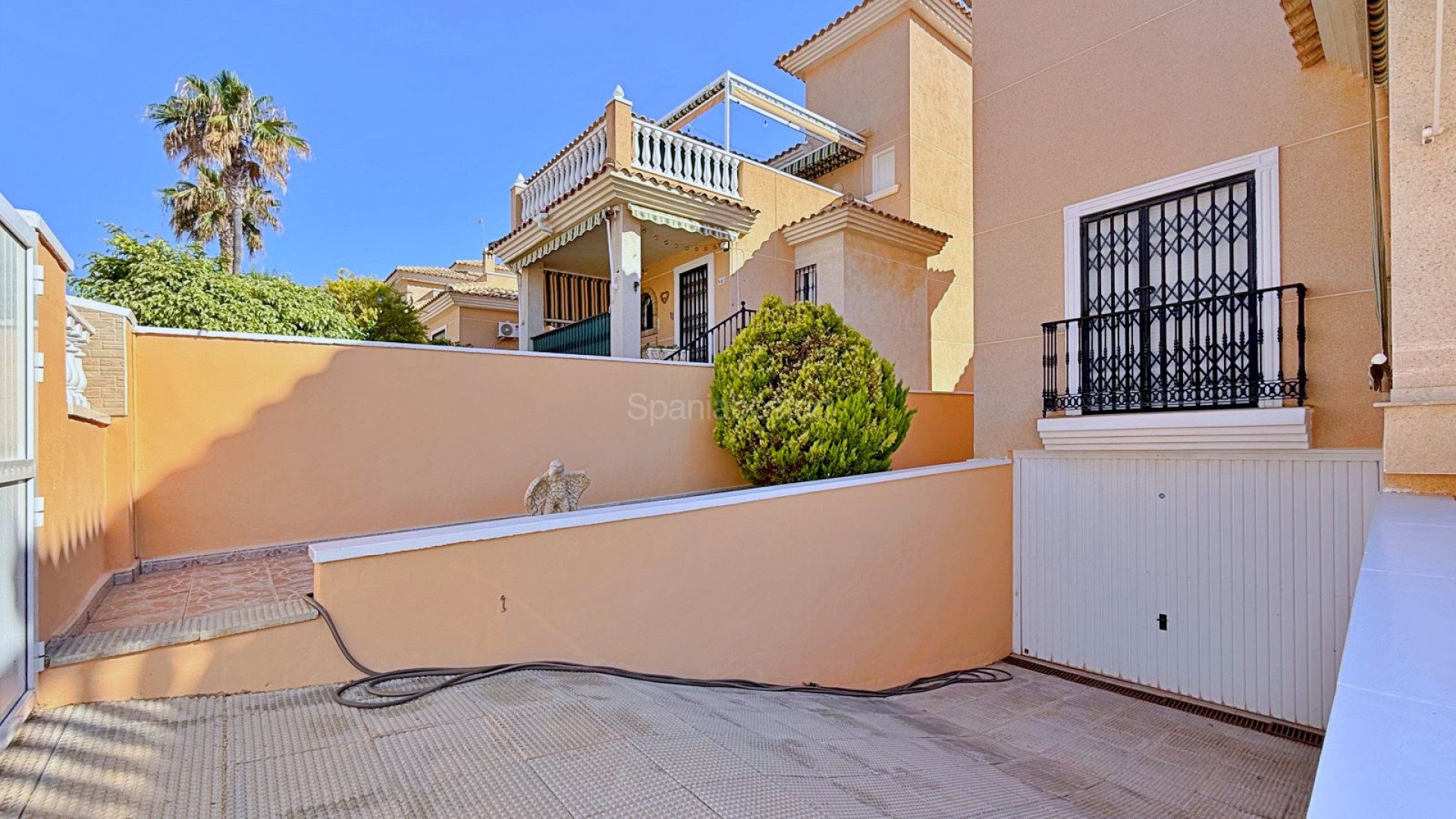 Bruktbolig - Villa -
Orihuela - Orihuela Costa