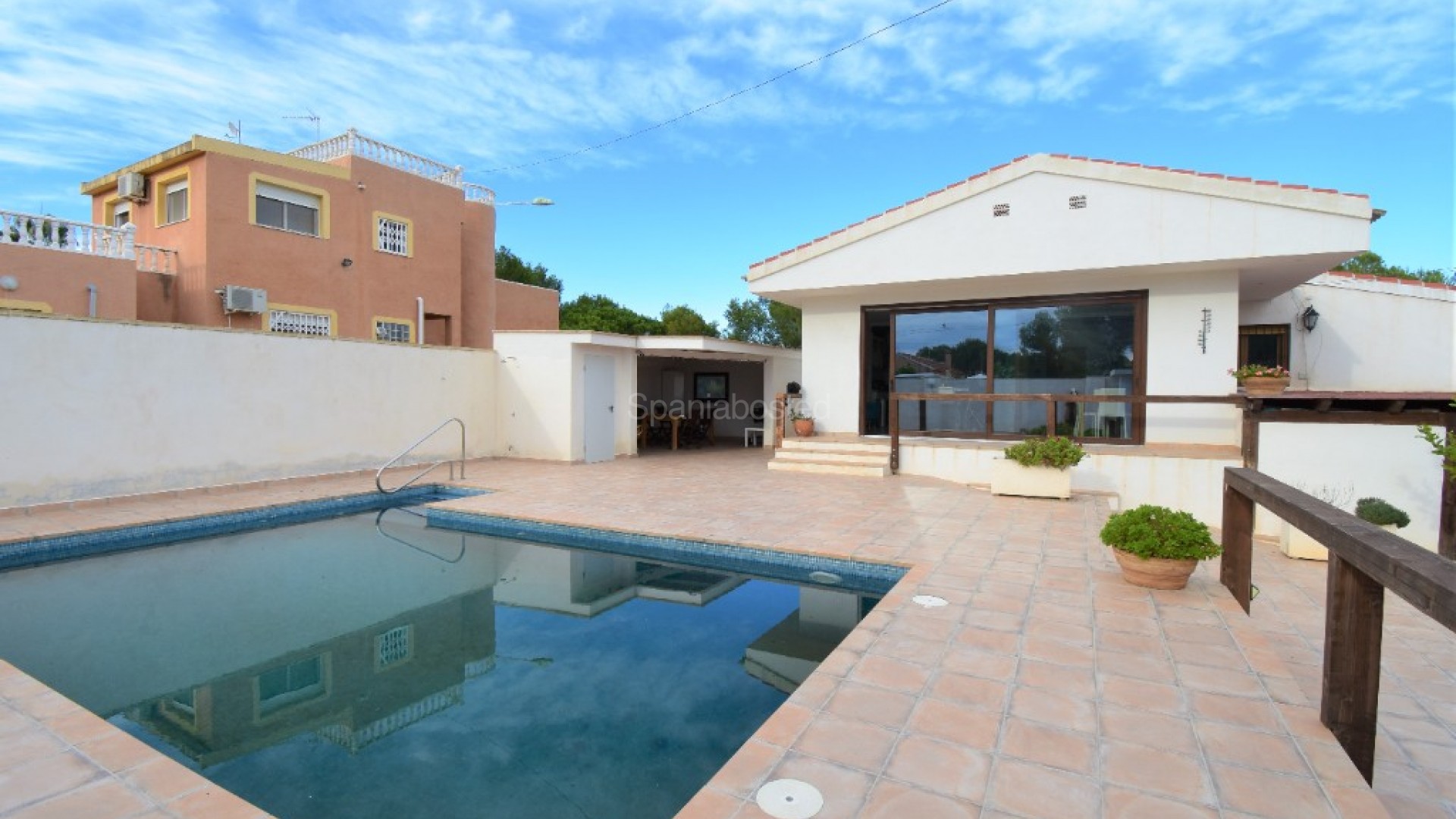 Bruktbolig - Villa -
Pinar de Campoverde