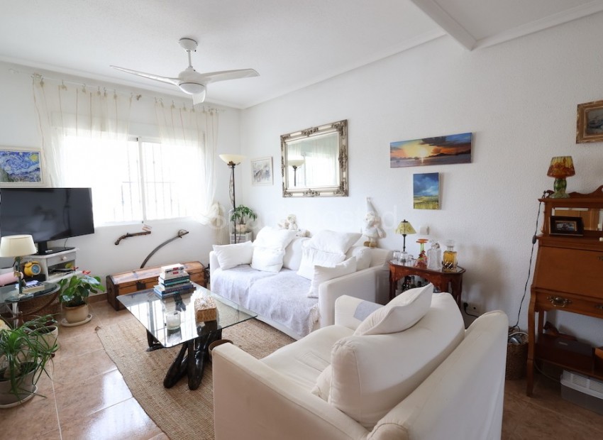 Bruktbolig - Villa -
Playa Flamenca