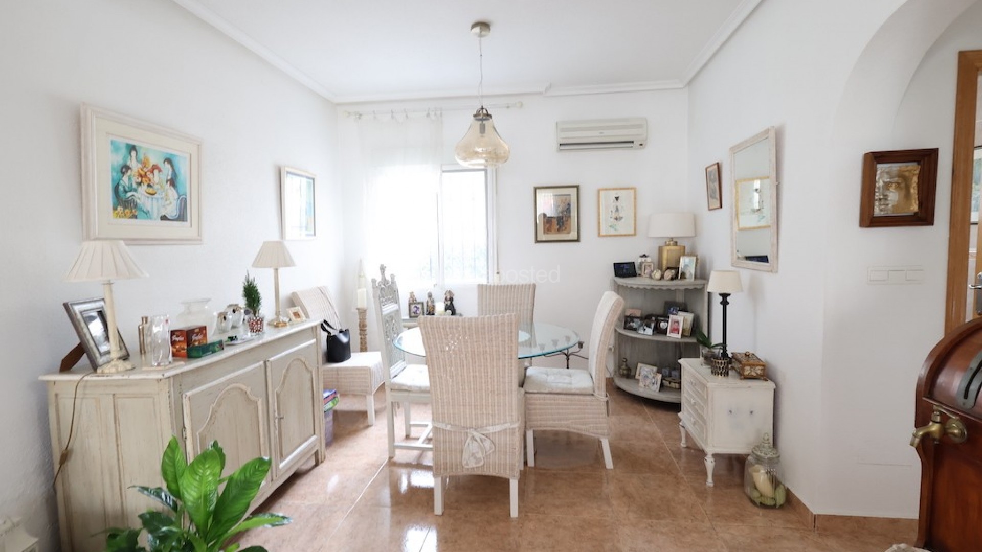 Bruktbolig - Villa -
Playa Flamenca