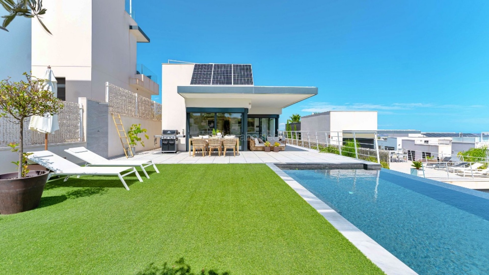 Bruktbolig - Villa -
San Miguel de Salinas